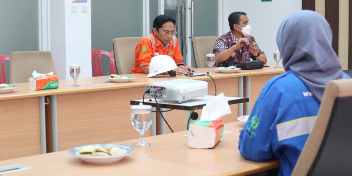 Morning Talk Direktur PT RDM dengan Karyawan PT RDM Site